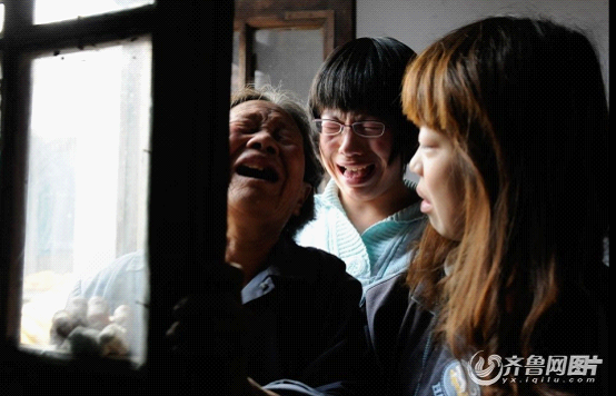 山东白血病女孩放弃治疗省钱读书